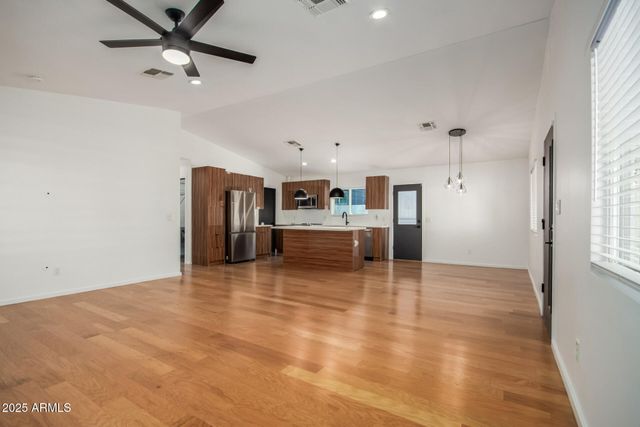 1129 E MCKINLEY Street, Phoenix, AZ 85006