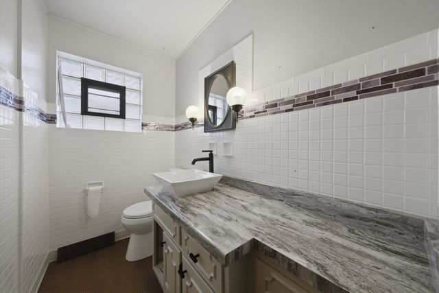 3654 W 80th Street, Chicago, IL 60652