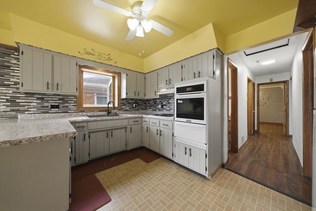 3654 W 80th Street, Chicago, IL 60652