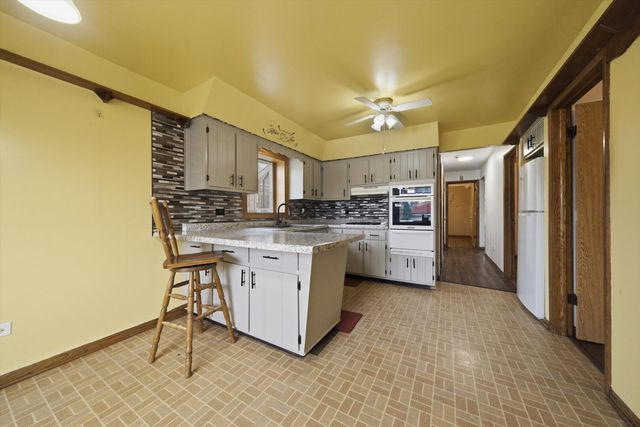 3654 W 80th Street, Chicago, IL 60652