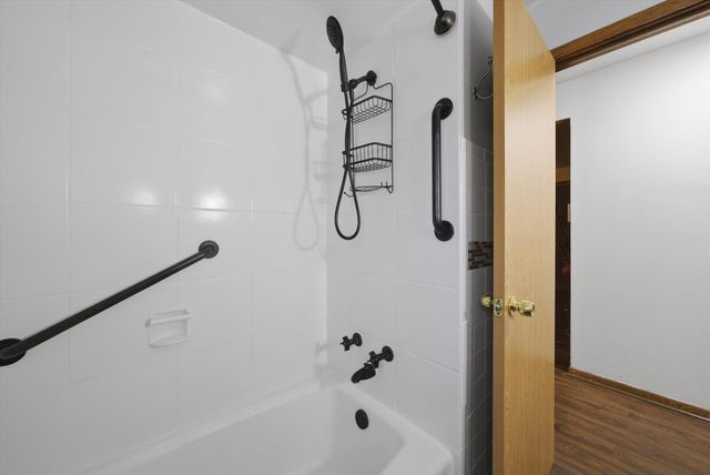 3654 W 80th Street, Chicago, IL 60652