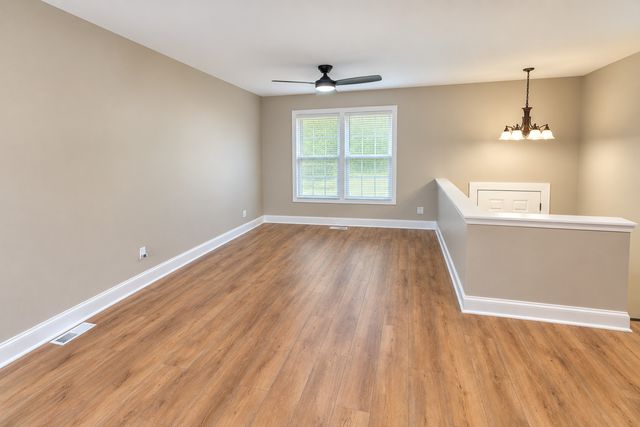 711 Southwind Drive, Carpentersville, IL 60110