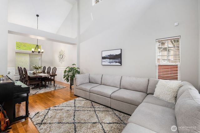 2824 V Court SE, Auburn, WA 98002