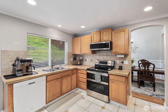 2824 V Court SE, Auburn, WA 98002