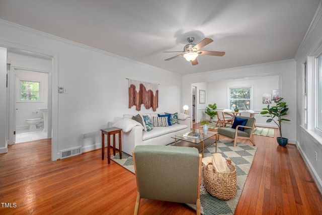 60 Oakwood Drive, Chapel Hill, NC 27517