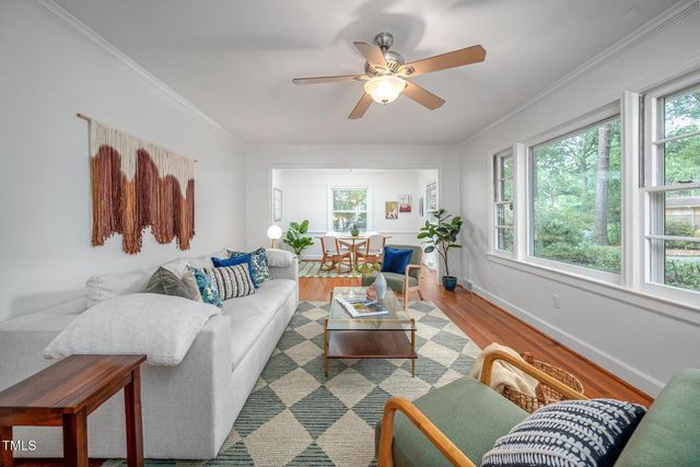 60 Oakwood Drive, Chapel Hill, NC 27517