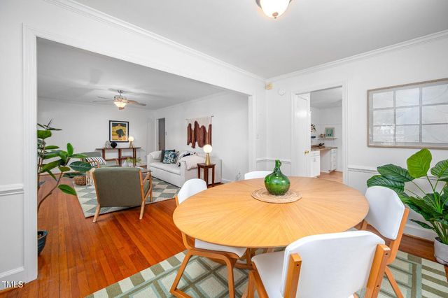60 Oakwood Drive, Chapel Hill, NC 27517