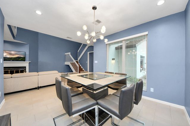 7655 S Braeswood Boulevard 10, Houston, TX 77071