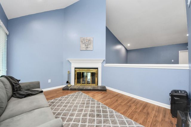 7655 S Braeswood Boulevard 10, Houston, TX 77071