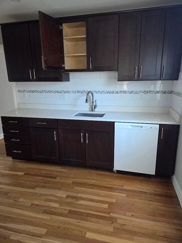 56 Needham 1, Dedham, MA 02026