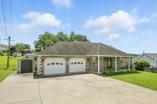 1225 Skyline Drive, Neosho, MO 64850