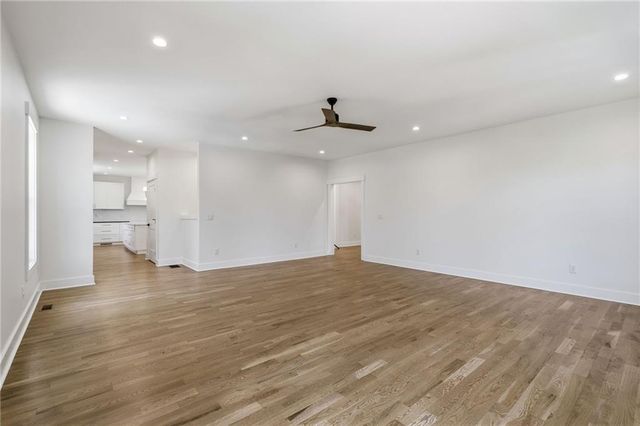 2183 Deep Woods Way, Marietta, GA 30062