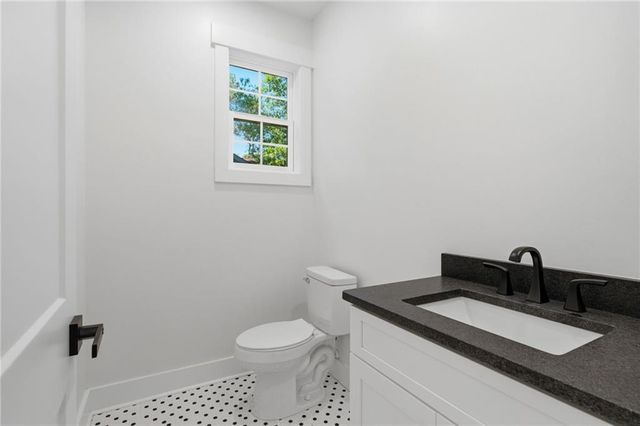 2183 Deep Woods Way, Marietta, GA 30062