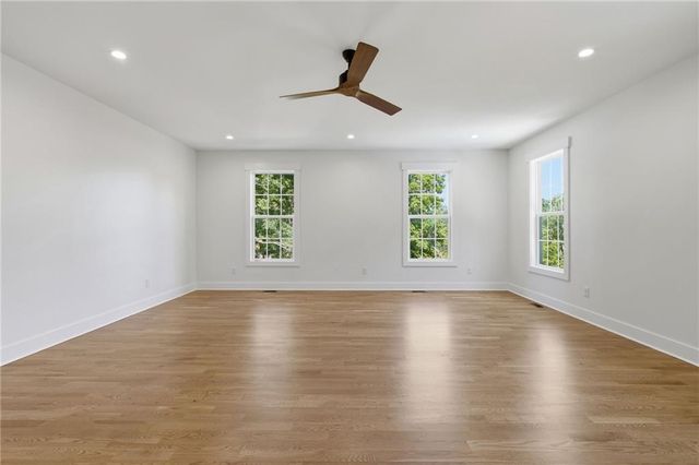 2183 Deep Woods Way, Marietta, GA 30062