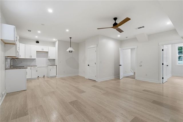 2183 Deep Woods Way, Marietta, GA 30062