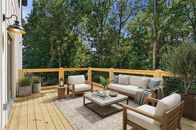 2183 Deep Woods Way, Marietta, GA 30062