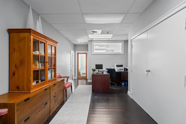 600 State St Ste 4, Portsmouth, NH 03801