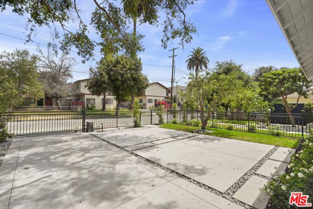 753 N Garfield Avenue Unit A, Pasadena, CA 91104