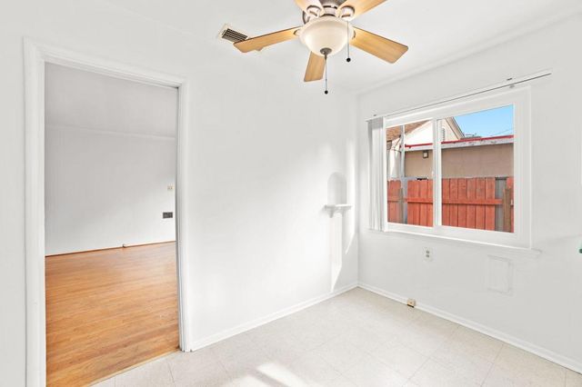 128 W Rosslynn Avenue, Fullerton, CA 92832