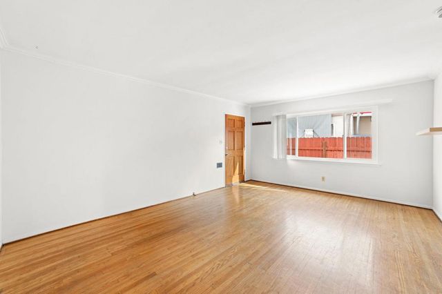 128 W Rosslynn Avenue, Fullerton, CA 92832