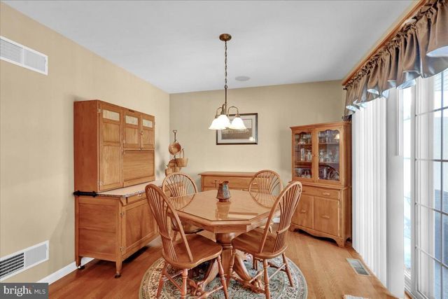 33 MICHAEL LN, Denver, PA 17517