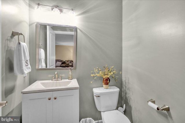 33 MICHAEL LN, Denver, PA 17517