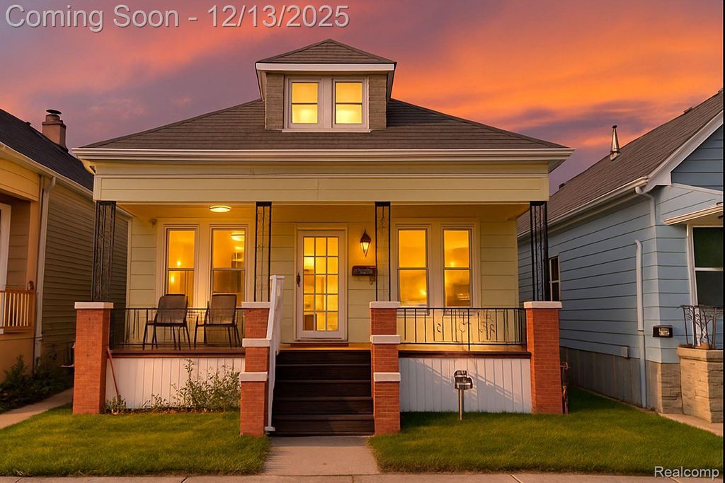 11697 Moran Street, Hamtramck, MI 48212