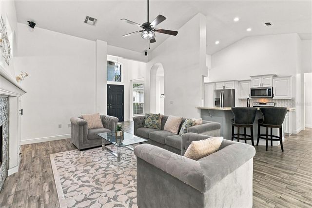 5232 HAMMOCK CIRCLE, St Cloud, FL 34771