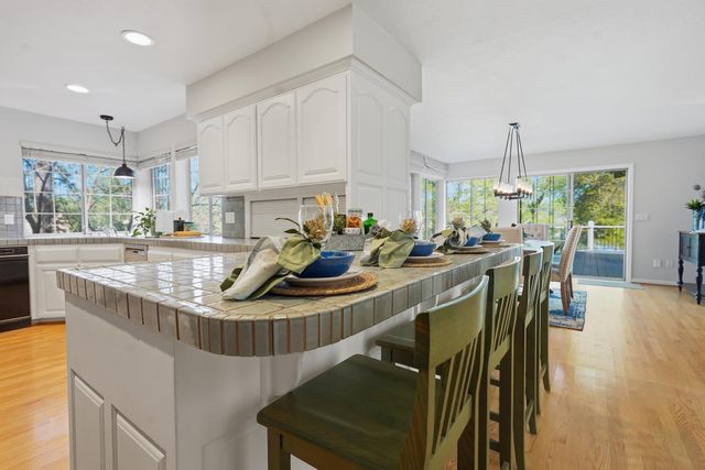 23850 Star Ct, Auburn, CA 95602