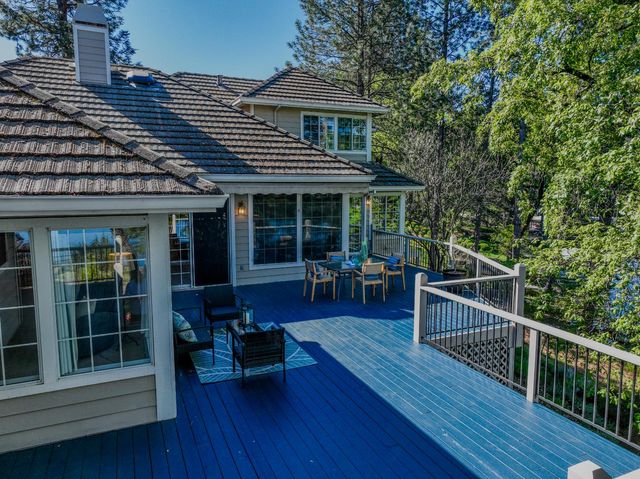 23850 Star Ct, Auburn, CA 95602