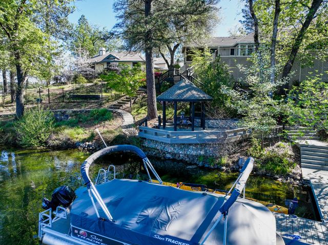 23850 Star Ct, Auburn, CA 95602