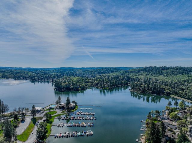 23850 Star Ct, Auburn, CA 95602