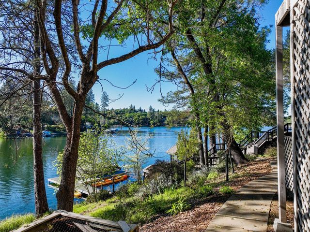 23850 Star Ct, Auburn, CA 95602