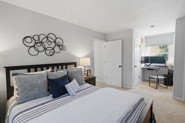 23850 Star Ct, Auburn, CA 95602