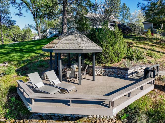 23850 Star Ct, Auburn, CA 95602