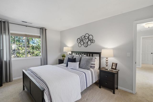 23850 Star Ct, Auburn, CA 95602