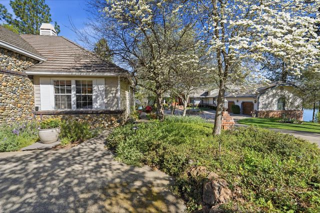 23850 Star Ct, Auburn, CA 95602