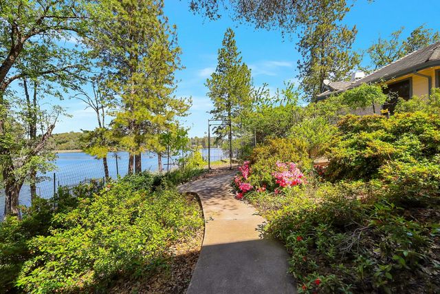 23850 Star Ct, Auburn, CA 95602