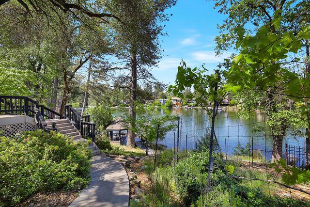 23850 Star Ct, Auburn, CA 95602