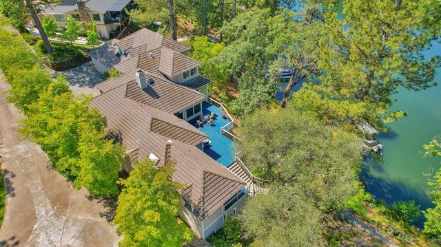 23850 Star Ct, Auburn, CA 95602
