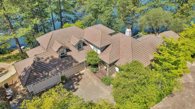 23850 Star Ct, Auburn, CA 95602