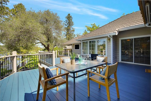 23850 Star Ct, Auburn, CA 95602