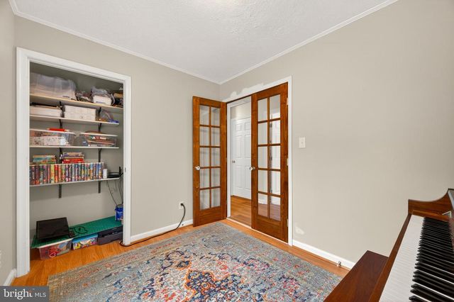 215 RAMBLIN ROSE LN, Martinsburg, WV 25404