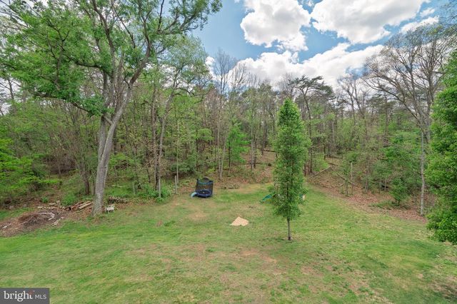 215 RAMBLIN ROSE LN, Martinsburg, WV 25404