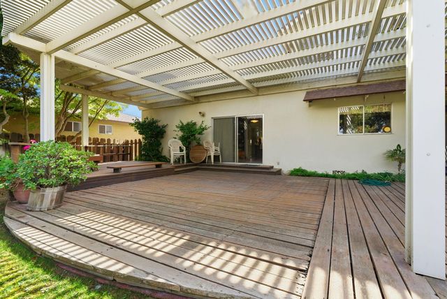 670 W Kanai Avenue, Porterville, CA 93257