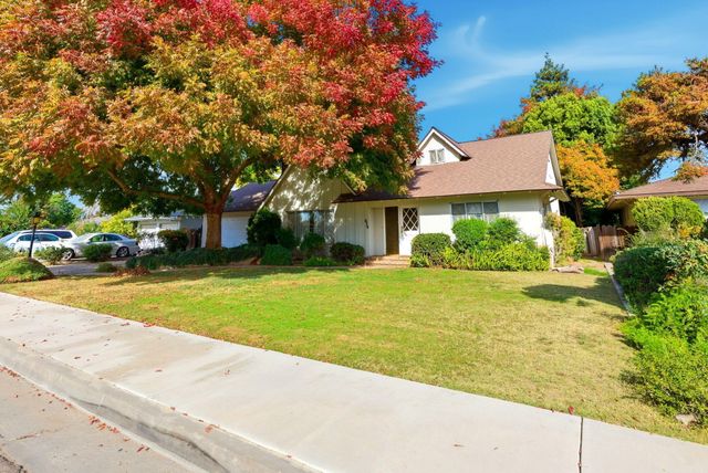 670 W Kanai Avenue, Porterville, CA 93257