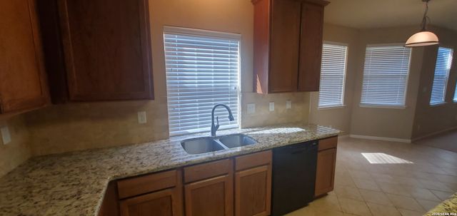 249 Nomad, Cibolo, TX 78108