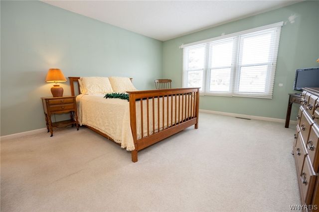 13 Alexander Parkway, Pendleton, NY 14120