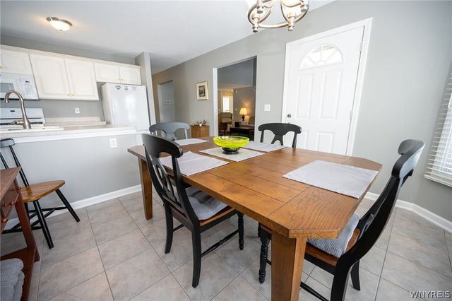 13 Alexander Parkway, Pendleton, NY 14120