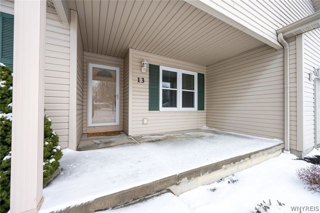 13 Alexander Parkway, Pendleton, NY 14120